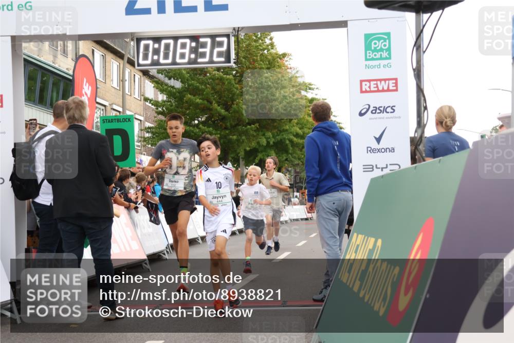 21.09.2025 - PSD Bank Halbmarathon Strokosch-Dieckow http://msf.ph/oto/8938821 21.09.2025 10:26:03 Ziel 112, 115, 118, 162, 302, 349, 421, 444 meine-sportfotos.de