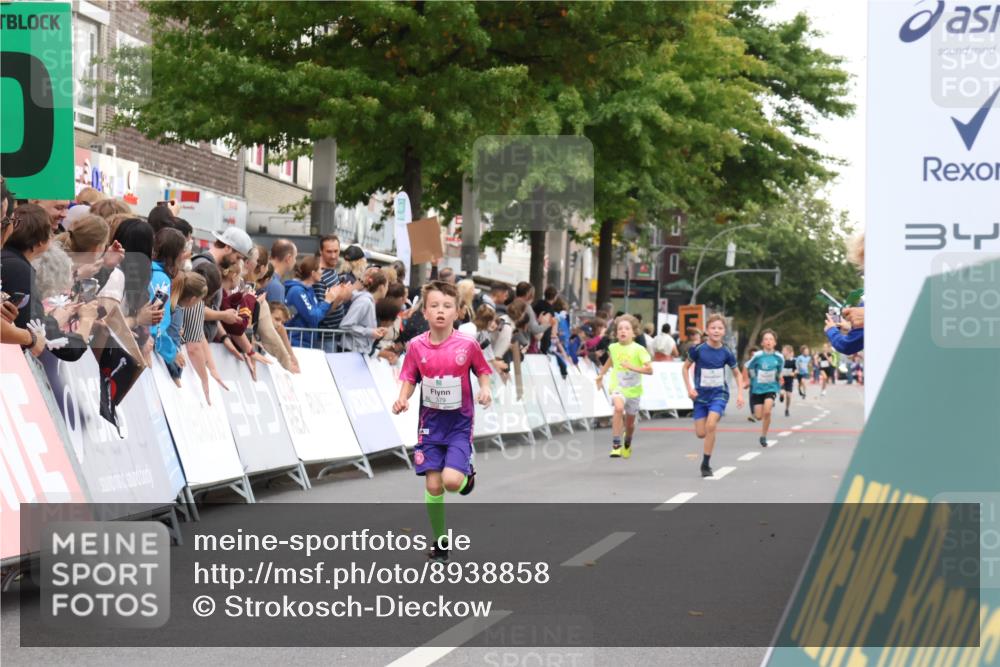 21.09.2025 - PSD Bank Halbmarathon Strokosch-Dieckow http://msf.ph/oto/8938858 21.09.2025 10:26:44 Ziel 111, 297, 347, 348, 379, 396 meine-sportfotos.de