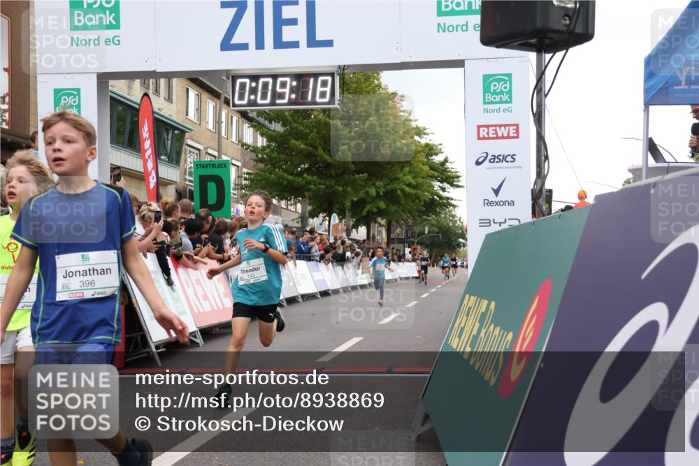21.09.2025 - PSD Bank Halbmarathon Strokosch-Dieckow http://msf.ph/oto/8938869 21.09.2025 10:26:50 Ziel 111, 143, 152, 297, 379, 396 meine-sportfotos.de