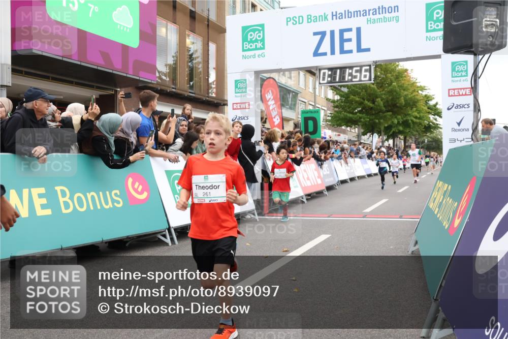 21.09.2025 - PSD Bank Halbmarathon Strokosch-Dieckow http://msf.ph/oto/8939097 21.09.2025 10:29:27 Ziel 233, 250, 261, 327, 345, 381, 390, 395, 416, 434, 455 meine-sportfotos.de