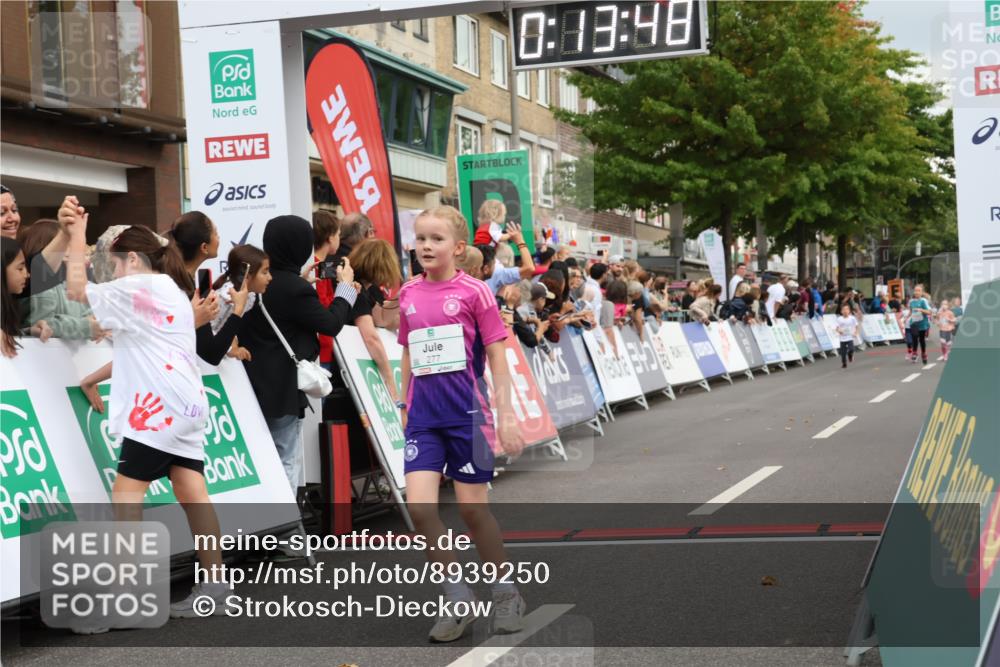 21.09.2025 - PSD Bank Halbmarathon Strokosch-Dieckow http://msf.ph/oto/8939250 21.09.2025 10:31:20 Ziel 177, 277, 323, 340, 413 meine-sportfotos.de