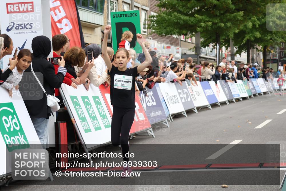 21.09.2025 - PSD Bank Halbmarathon Strokosch-Dieckow http://msf.ph/oto/8939303 21.09.2025 10:32:04 Ziel 175, 208 meine-sportfotos.de