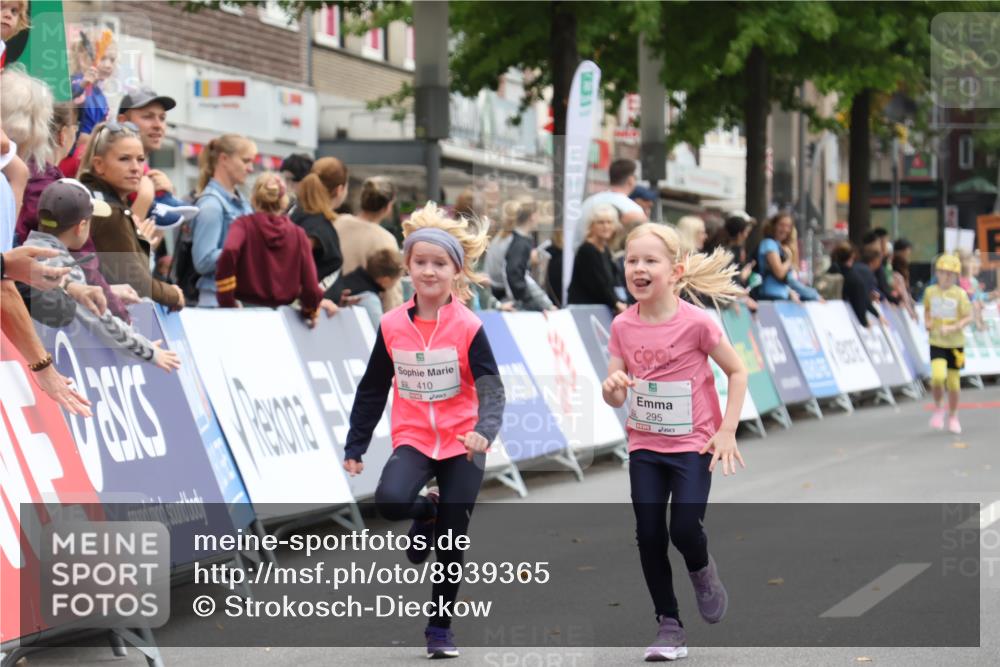 21.09.2025 - PSD Bank Halbmarathon Strokosch-Dieckow http://msf.ph/oto/8939365 21.09.2025 10:33:13 Ziel 156, 295, 386, 410 meine-sportfotos.de