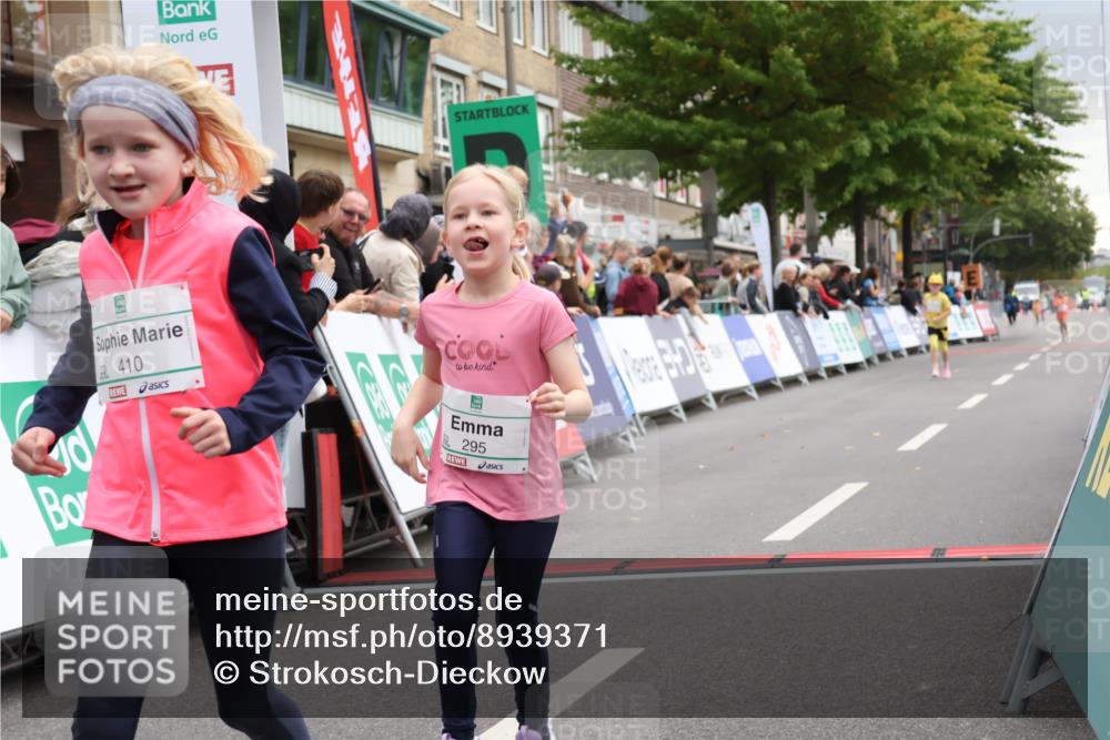 21.09.2025 - PSD Bank Halbmarathon Strokosch-Dieckow http://msf.ph/oto/8939371 21.09.2025 10:33:16 Ziel 295, 386, 410 meine-sportfotos.de