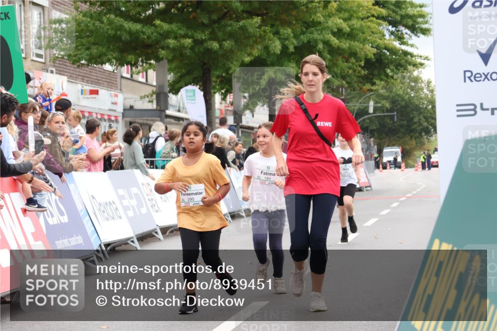 21.09.2025 - PSD Bank Halbmarathon Strokosch-Dieckow http://msf.ph/oto/8939451 21.09.2025 10:36:08 Ziel 184, 187, 284, 290 meine-sportfotos.de