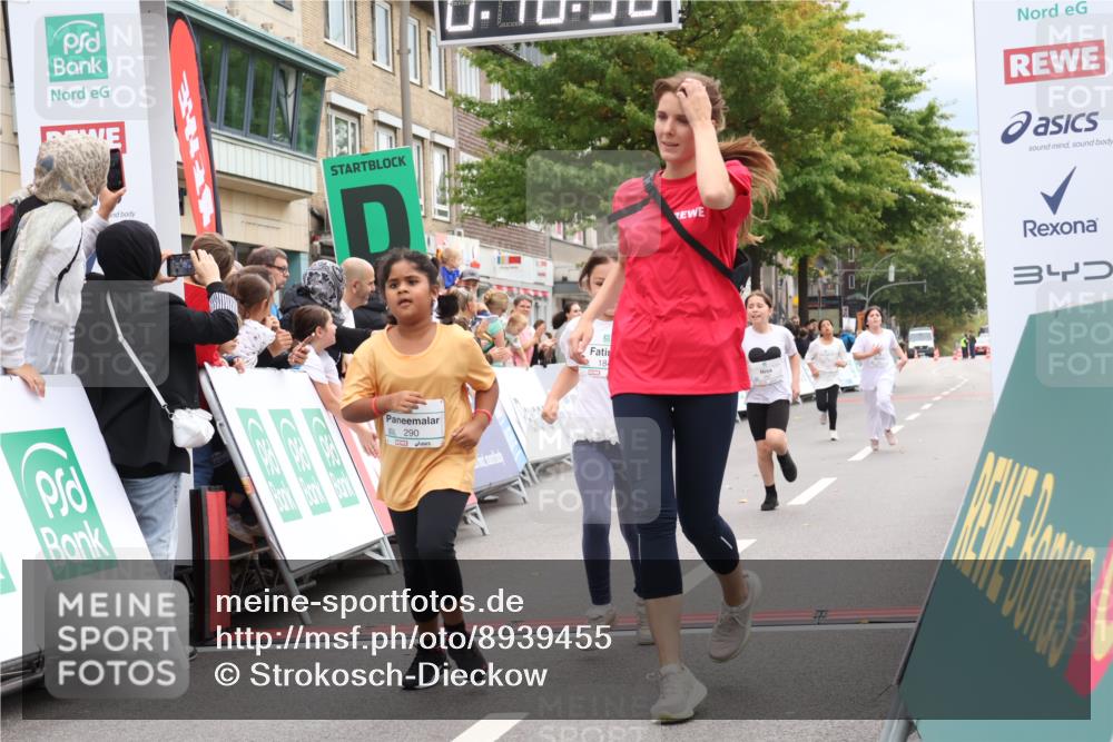 21.09.2025 - PSD Bank Halbmarathon Strokosch-Dieckow http://msf.ph/oto/8939455 21.09.2025 10:36:10 Ziel 184, 187, 290 meine-sportfotos.de