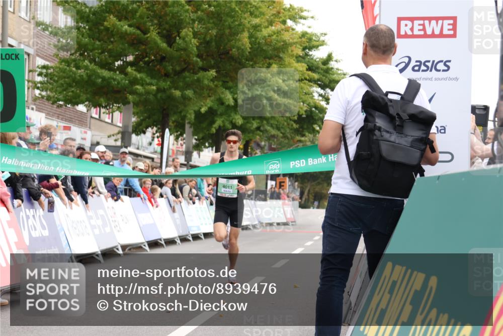 21.09.2025 - PSD Bank Halbmarathon Strokosch-Dieckow http://msf.ph/oto/8939476 21.09.2025 11:07:04 Ziel 4011 meine-sportfotos.de