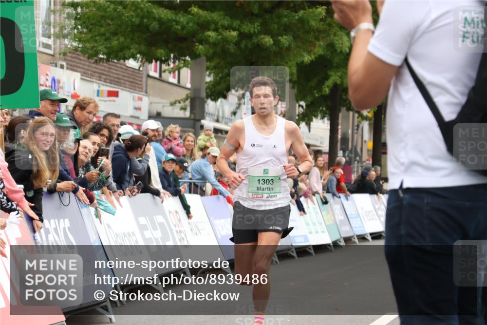 21.09.2025 - PSD Bank Halbmarathon Strokosch-Dieckow http://msf.ph/oto/8939486 21.09.2025 11:09:53 Ziel 1303 meine-sportfotos.de