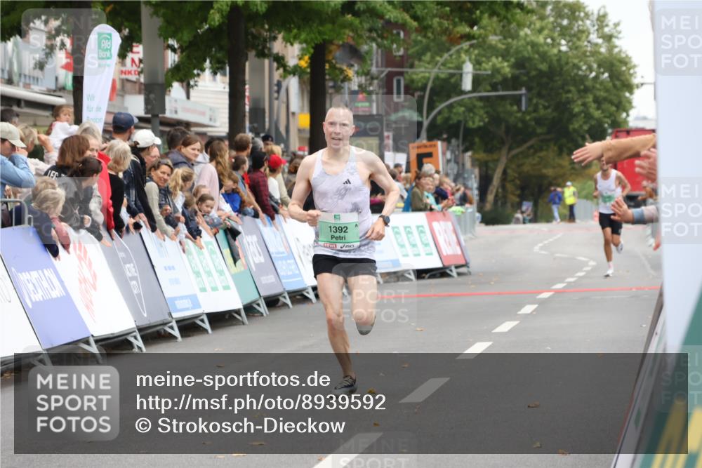 21.09.2025 - PSD Bank Halbmarathon Strokosch-Dieckow http://msf.ph/oto/8939592 21.09.2025 11:18:56 Ziel 1392 meine-sportfotos.de