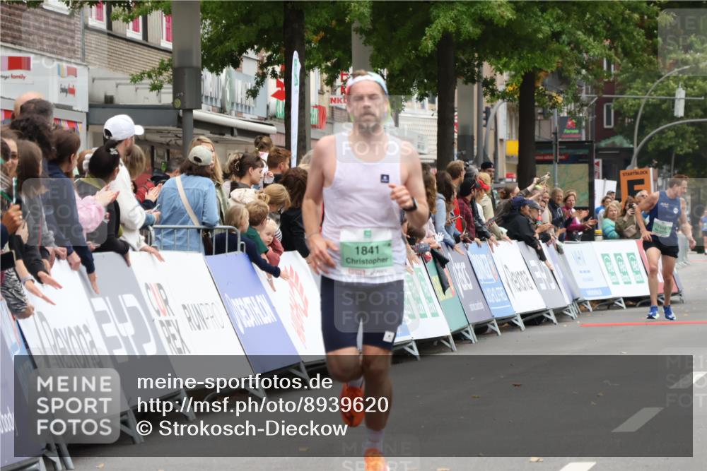 21.09.2025 - PSD Bank Halbmarathon Strokosch-Dieckow http://msf.ph/oto/8939620 21.09.2025 11:20:13 Ziel 1823, 1841 meine-sportfotos.de