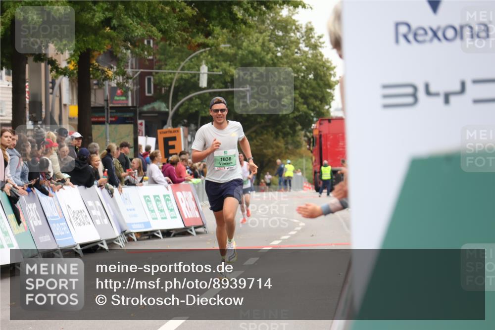 21.09.2025 - PSD Bank Halbmarathon Strokosch-Dieckow http://msf.ph/oto/8939714 21.09.2025 11:23:29 Ziel  meine-sportfotos.de