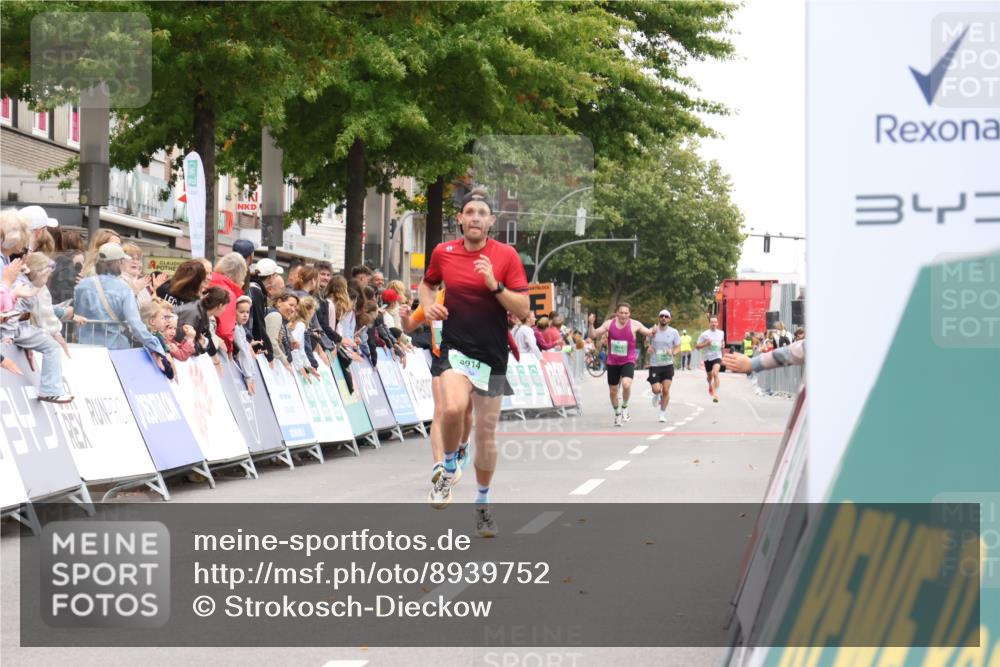 21.09.2025 - PSD Bank Halbmarathon Strokosch-Dieckow http://msf.ph/oto/8939752 21.09.2025 11:24:34 Ziel 3914 meine-sportfotos.de