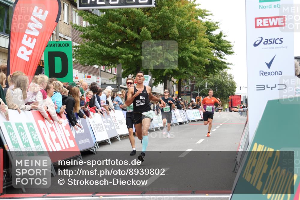 21.09.2025 - PSD Bank Halbmarathon Strokosch-Dieckow http://msf.ph/oto/8939802 21.09.2025 11:25:34 Ziel 1608, 1627, 1857, 1871 meine-sportfotos.de