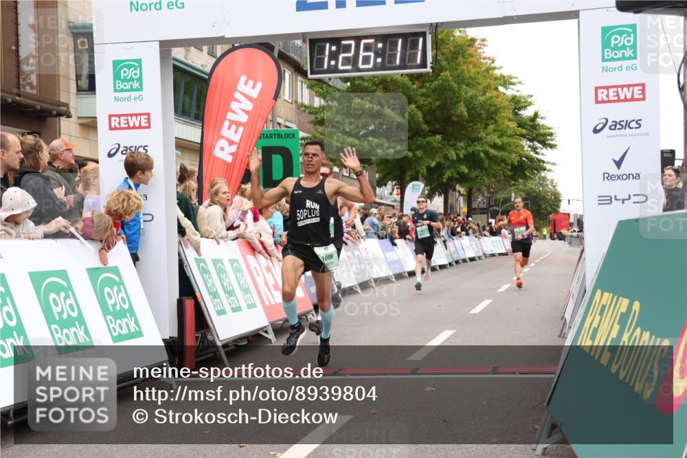 21.09.2025 - PSD Bank Halbmarathon Strokosch-Dieckow http://msf.ph/oto/8939804 21.09.2025 11:25:35 Ziel 1608, 1627, 1857, 1871 meine-sportfotos.de