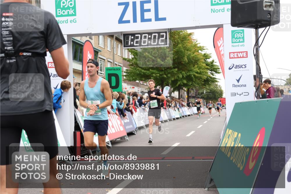 21.09.2025 - PSD Bank Halbmarathon Strokosch-Dieckow http://msf.ph/oto/8939881 21.09.2025 11:27:25 Ziel 1236, 1598, 1849, 1879, 4005 meine-sportfotos.de