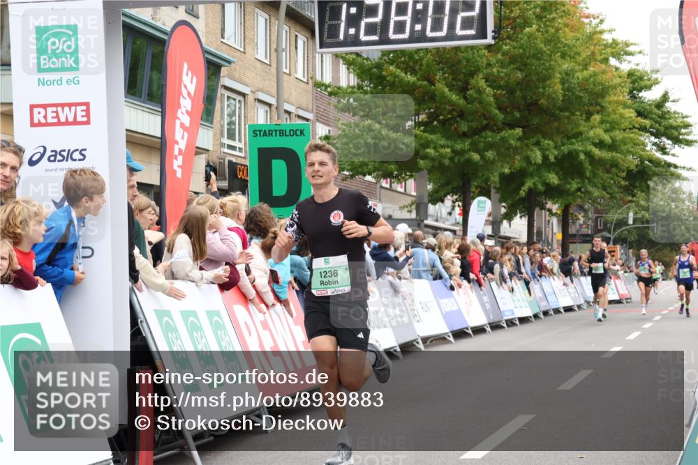 21.09.2025 - PSD Bank Halbmarathon Strokosch-Dieckow http://msf.ph/oto/8939883 21.09.2025 11:27:26 Ziel 1236, 1598, 1849, 1879, 4005 meine-sportfotos.de
