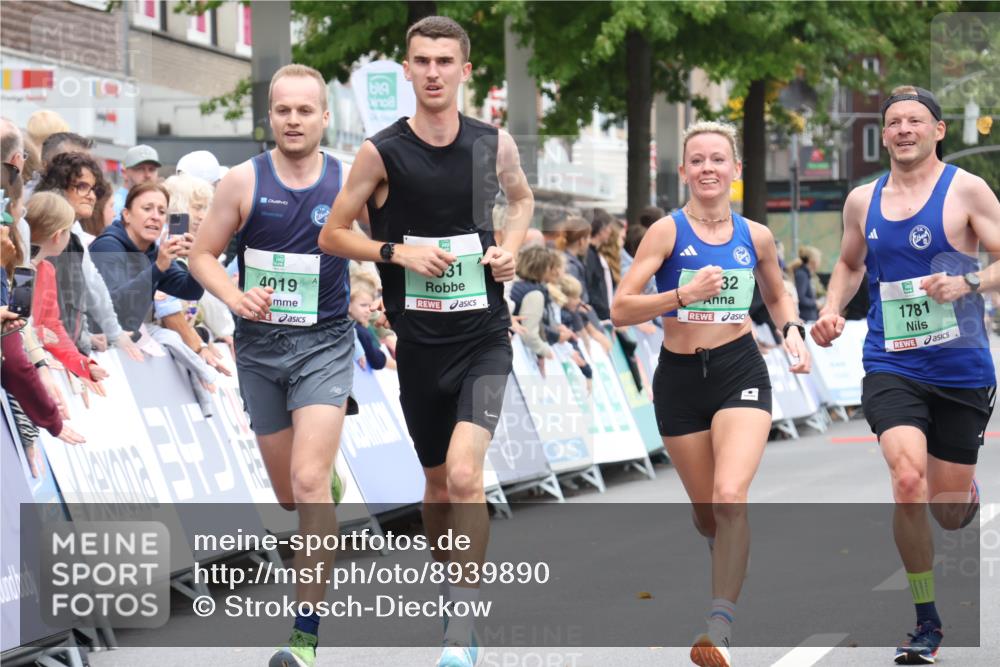 21.09.2025 - PSD Bank Halbmarathon Strokosch-Dieckow http://msf.ph/oto/8939890 21.09.2025 11:27:31 Ziel 1236, 1781, 1782, 1831, 1879, 4019 meine-sportfotos.de