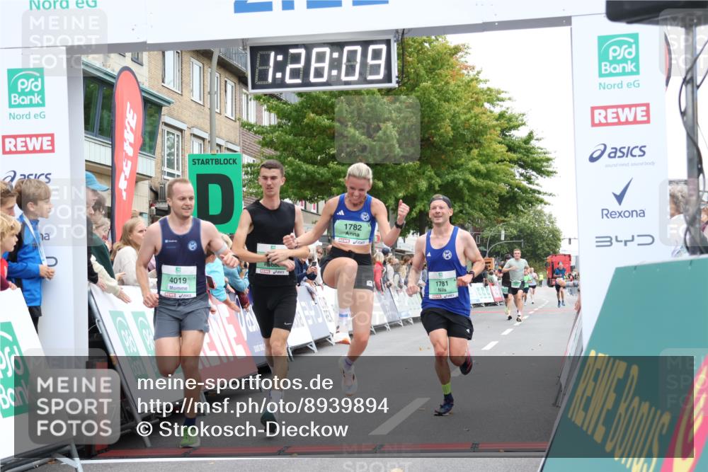 21.09.2025 - PSD Bank Halbmarathon Strokosch-Dieckow http://msf.ph/oto/8939894 21.09.2025 11:27:32 Ziel 1236, 1781, 1782, 1831, 1879, 4019 meine-sportfotos.de