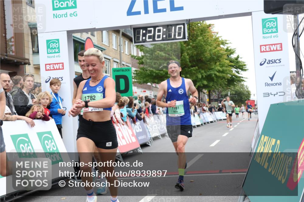 21.09.2025 - PSD Bank Halbmarathon Strokosch-Dieckow http://msf.ph/oto/8939897 21.09.2025 11:27:33 Ziel 1236, 1781, 1782, 1831, 1953, 4019 meine-sportfotos.de
