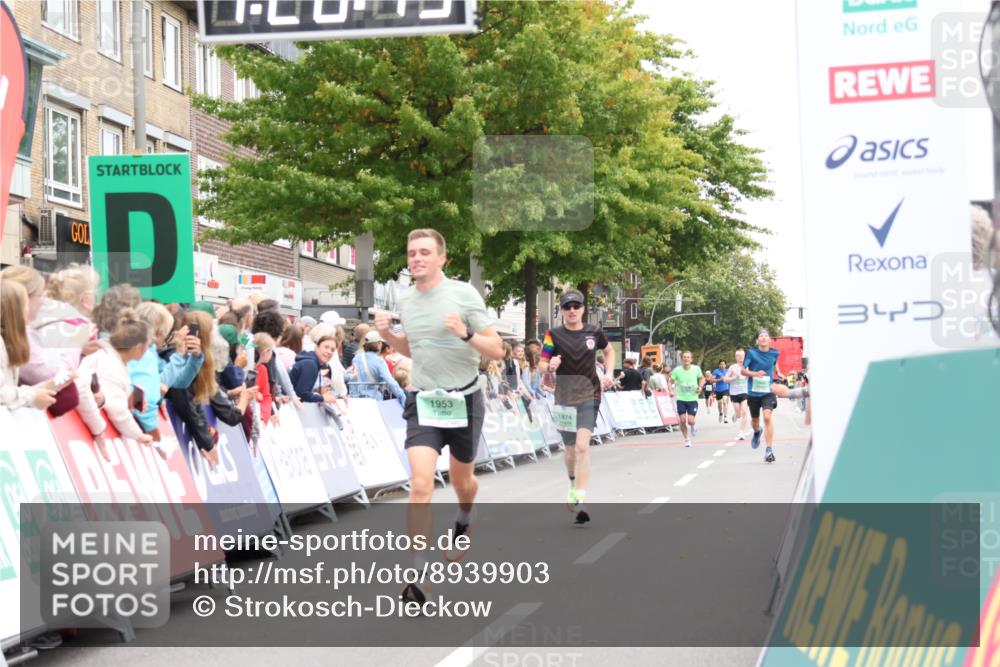 21.09.2025 - PSD Bank Halbmarathon Strokosch-Dieckow http://msf.ph/oto/8939903 21.09.2025 11:27:36 Ziel 1781, 1782, 1831, 1874, 1953, 4019 meine-sportfotos.de