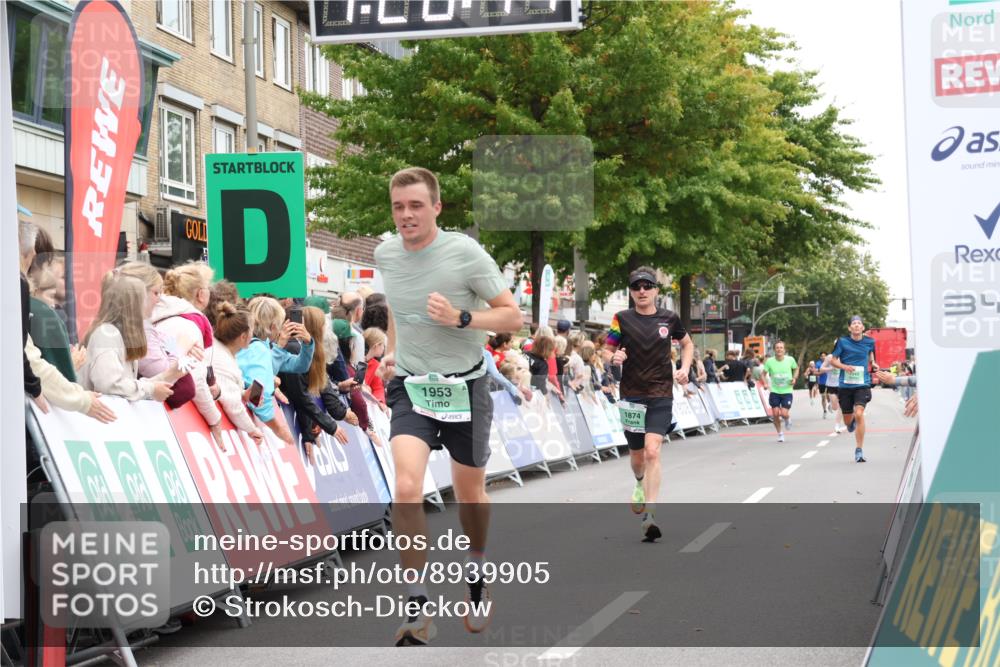 21.09.2025 - PSD Bank Halbmarathon Strokosch-Dieckow http://msf.ph/oto/8939905 21.09.2025 11:27:37 Ziel 1781, 1782, 1831, 1874, 1953, 4019 meine-sportfotos.de
