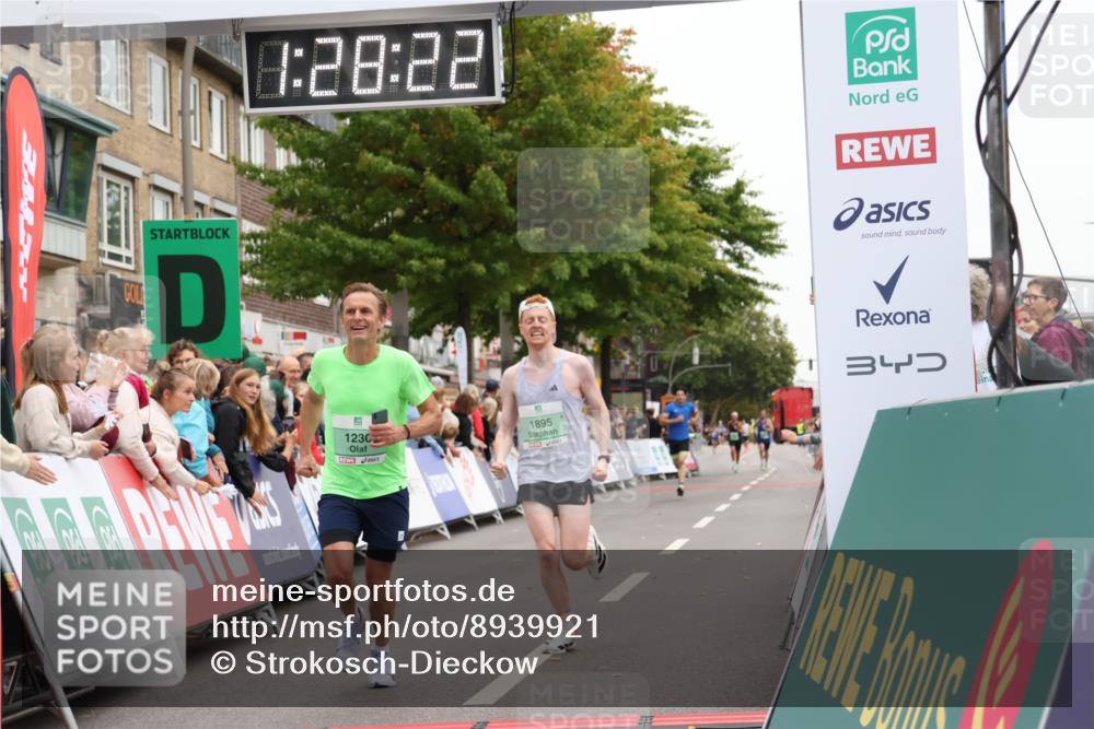 21.09.2025 - PSD Bank Halbmarathon Strokosch-Dieckow http://msf.ph/oto/8939921 21.09.2025 11:27:45 Ziel 1230, 1874, 1895, 1949, 1953 meine-sportfotos.de