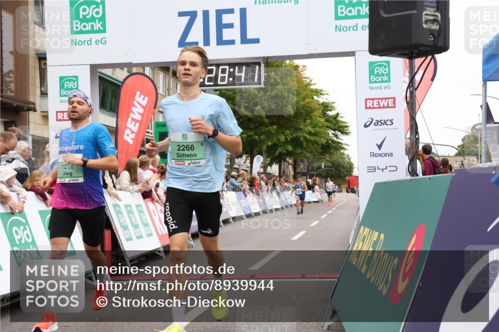 21.09.2025 - PSD Bank Halbmarathon Strokosch-Dieckow http://msf.ph/oto/8939944 21.09.2025 11:28:05 Ziel 1018, 1783, 1873, 1927, 2266 meine-sportfotos.de