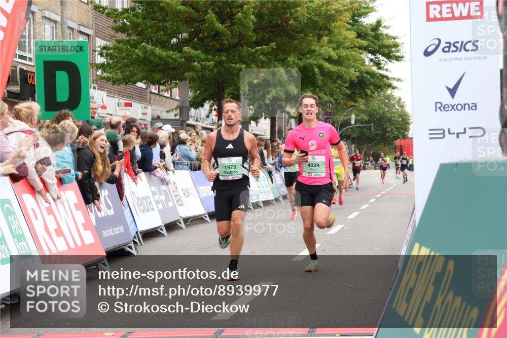 21.09.2025 - PSD Bank Halbmarathon Strokosch-Dieckow http://msf.ph/oto/8939977 21.09.2025 11:28:47 Ziel 1456, 1875, 1937, 1978, 4029 meine-sportfotos.de