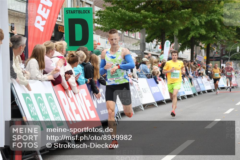 21.09.2025 - PSD Bank Halbmarathon Strokosch-Dieckow http://msf.ph/oto/8939982 21.09.2025 11:28:50 Ziel 1456, 1909, 1978, 4029 meine-sportfotos.de