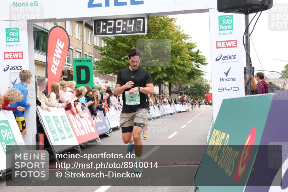 21.09.2025 - PSD Bank Halbmarathon Strokosch-Dieckow http://msf.ph/oto/8940014 21.09.2025 11:29:10 Ziel 1427, 1482, 1907, 1920 meine-sportfotos.de