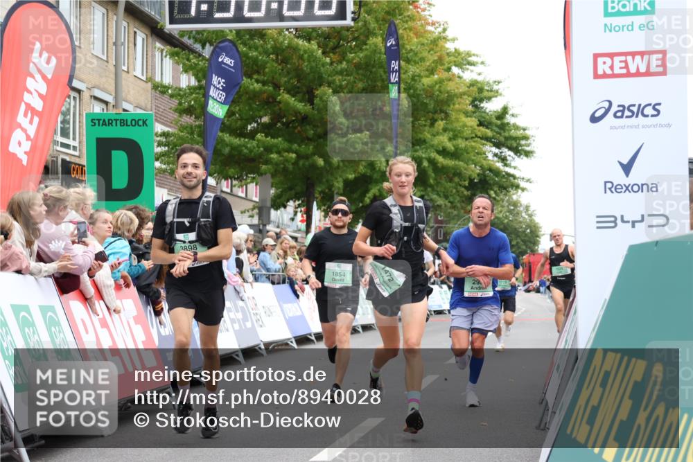 21.09.2025 - PSD Bank Halbmarathon Strokosch-Dieckow http://msf.ph/oto/8940028 21.09.2025 11:29:29 Ziel 1437, 1472, 1525, 1773, 1854, 2955, 3898 meine-sportfotos.de