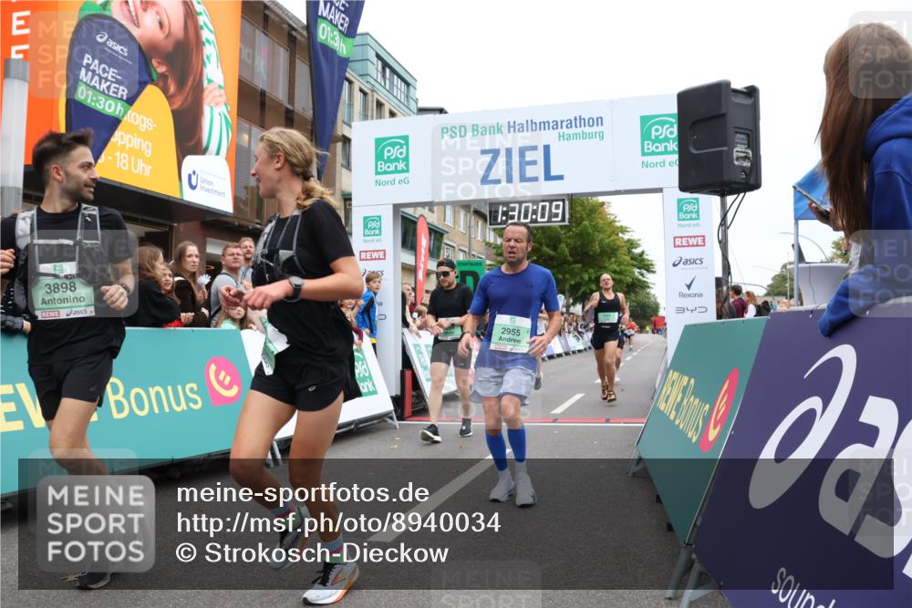 21.09.2025 - PSD Bank Halbmarathon Strokosch-Dieckow http://msf.ph/oto/8940034 21.09.2025 11:29:32 Ziel 1437, 1472, 1525, 1773, 1854, 2955, 3898 meine-sportfotos.de