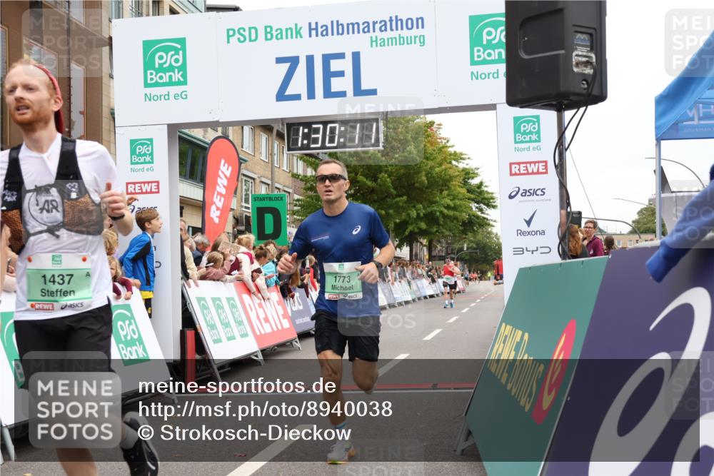 21.09.2025 - PSD Bank Halbmarathon Strokosch-Dieckow http://msf.ph/oto/8940038 21.09.2025 11:29:34 Ziel 1437, 1472, 1525, 1773, 1854, 2955, 3898 meine-sportfotos.de