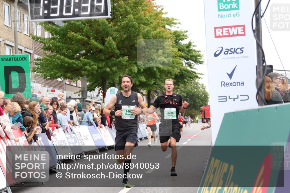 21.09.2025 - PSD Bank Halbmarathon Strokosch-Dieckow http://msf.ph/oto/8940053 21.09.2025 11:29:57 Ziel 1325, 1407, 1939, 2288 meine-sportfotos.de