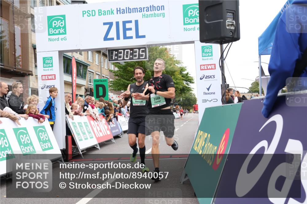 21.09.2025 - PSD Bank Halbmarathon Strokosch-Dieckow http://msf.ph/oto/8940057 21.09.2025 11:29:58 Ziel 1325, 1407, 1939, 2288 meine-sportfotos.de
