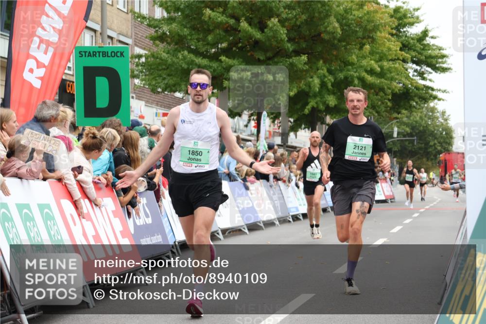 21.09.2025 - PSD Bank Halbmarathon Strokosch-Dieckow http://msf.ph/oto/8940109 21.09.2025 11:30:53 Ziel 1066, 1689, 1850, 2022, 2121 meine-sportfotos.de