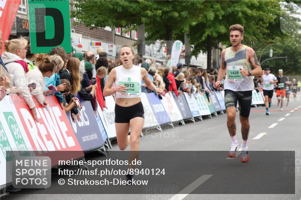 21.09.2025 - PSD Bank Halbmarathon Strokosch-Dieckow http://msf.ph/oto/8940124 21.09.2025 11:31:05 Ziel 1428, 1919, 2012 meine-sportfotos.de