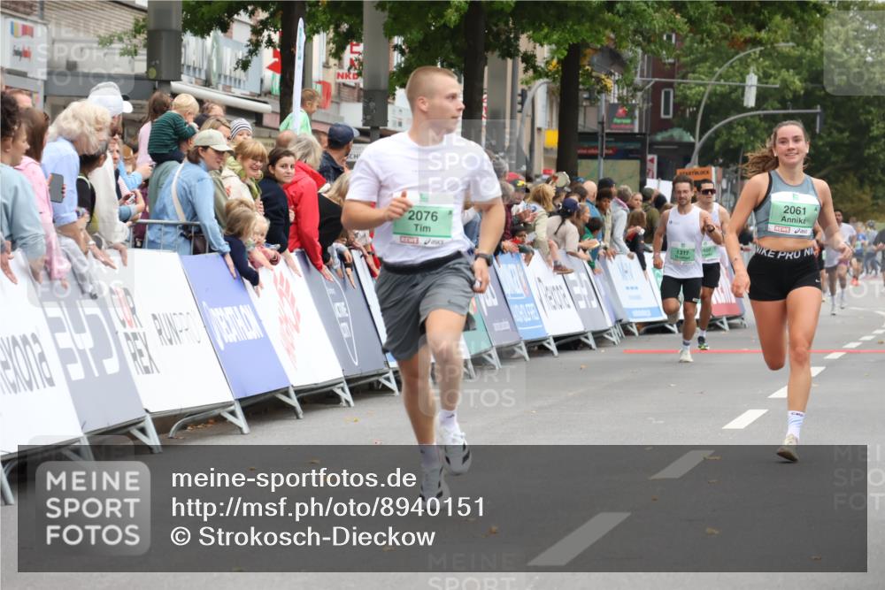 21.09.2025 - PSD Bank Halbmarathon Strokosch-Dieckow http://msf.ph/oto/8940151 21.09.2025 11:31:36 Ziel 2061, 2076 meine-sportfotos.de