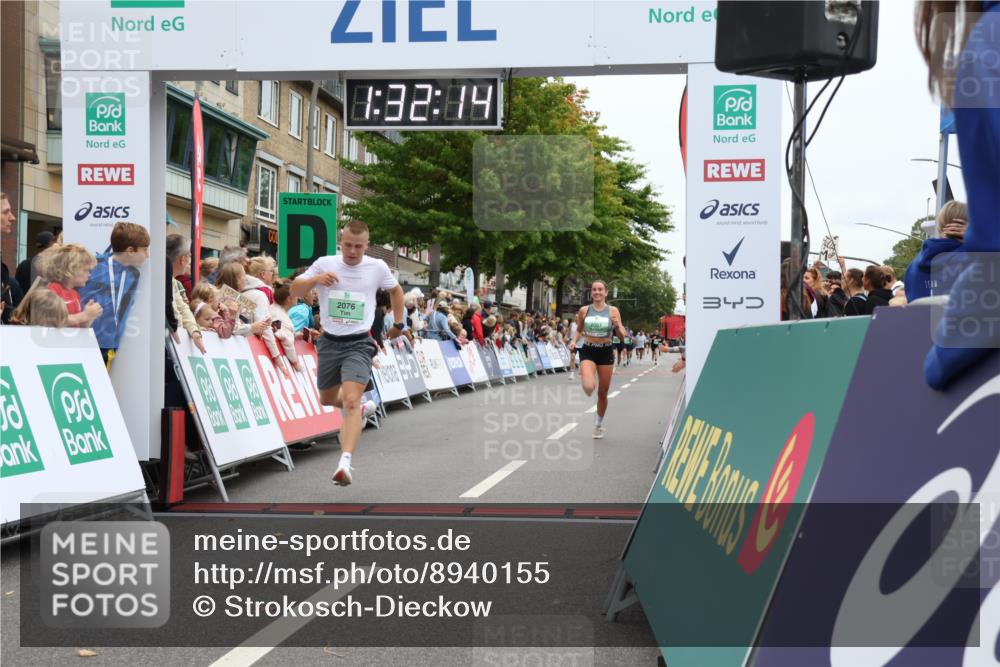 21.09.2025 - PSD Bank Halbmarathon Strokosch-Dieckow http://msf.ph/oto/8940155 21.09.2025 11:31:38 Ziel 2061, 2076 meine-sportfotos.de
