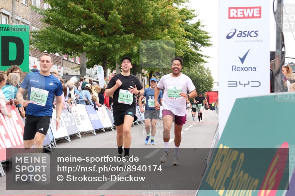 21.09.2025 - PSD Bank Halbmarathon Strokosch-Dieckow http://msf.ph/oto/8940174 21.09.2025 11:31:50 Ziel 1174, 1317, 1607, 1972, 1991, 2044, 2243 meine-sportfotos.de