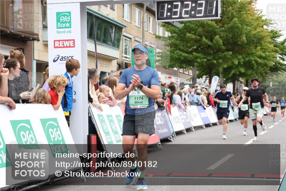21.09.2025 - PSD Bank Halbmarathon Strokosch-Dieckow http://msf.ph/oto/8940182 21.09.2025 11:31:54 Ziel 1052, 1174, 1607, 1888, 1890, 1972, 1991, 2025, 2044, 2243 meine-sportfotos.de