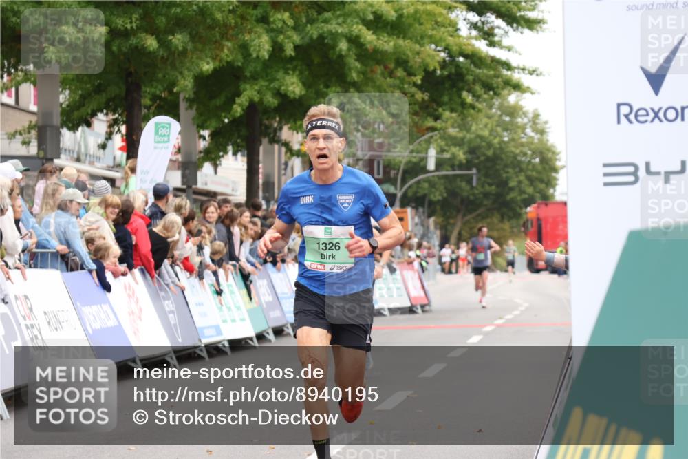 21.09.2025 - PSD Bank Halbmarathon Strokosch-Dieckow http://msf.ph/oto/8940195 21.09.2025 11:32:03 Ziel 1052, 1167, 1326, 1852, 1888, 1890, 2025, 2109 meine-sportfotos.de