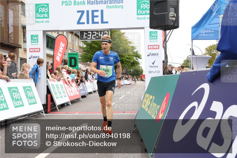 21.09.2025 - PSD Bank Halbmarathon Strokosch-Dieckow http://msf.ph/oto/8940198 21.09.2025 11:32:05 Ziel 1052, 1167, 1326, 1852, 1890, 2109 meine-sportfotos.de