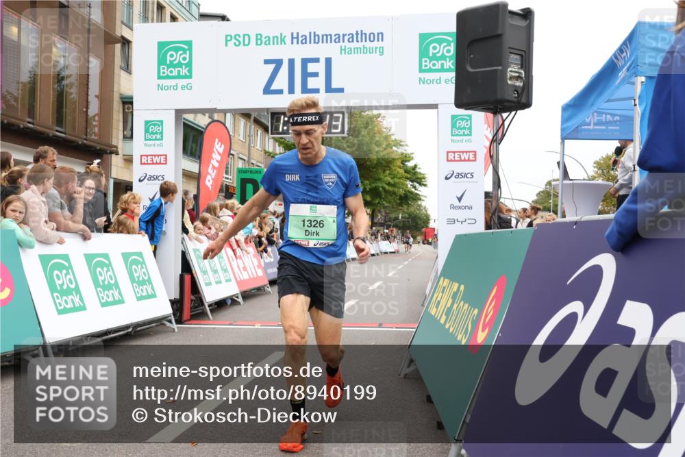 21.09.2025 - PSD Bank Halbmarathon Strokosch-Dieckow http://msf.ph/oto/8940199 21.09.2025 11:32:06 Ziel 1052, 1167, 1326, 1852, 2109 meine-sportfotos.de