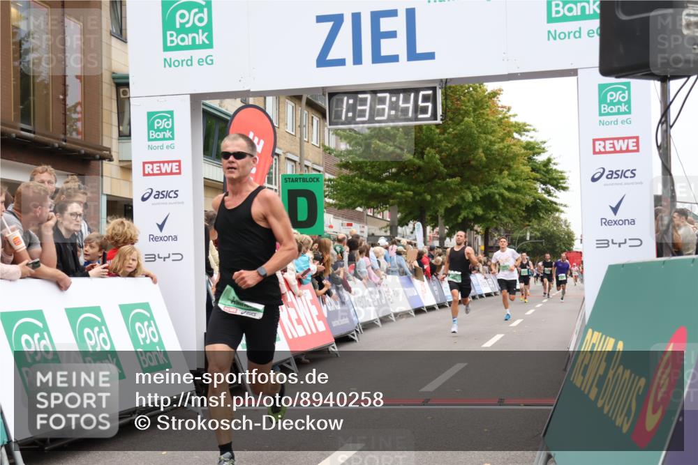 21.09.2025 - PSD Bank Halbmarathon Strokosch-Dieckow http://msf.ph/oto/8940258 21.09.2025 11:33:08 Ziel 1180, 1805, 1822, 1869 meine-sportfotos.de