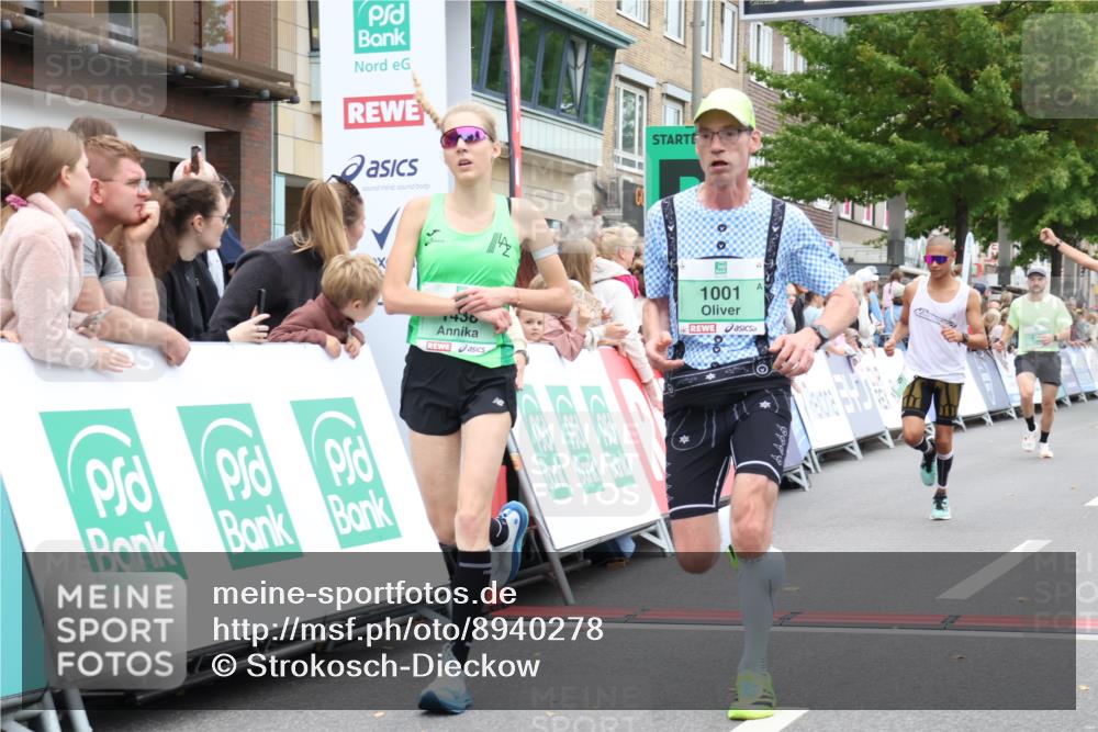 21.09.2025 - PSD Bank Halbmarathon Strokosch-Dieckow http://msf.ph/oto/8940278 21.09.2025 11:33:26 Ziel 1001, 1344, 1438, 1533, 1883, 1933, 2001, 2126, 4000, 4064 meine-sportfotos.de