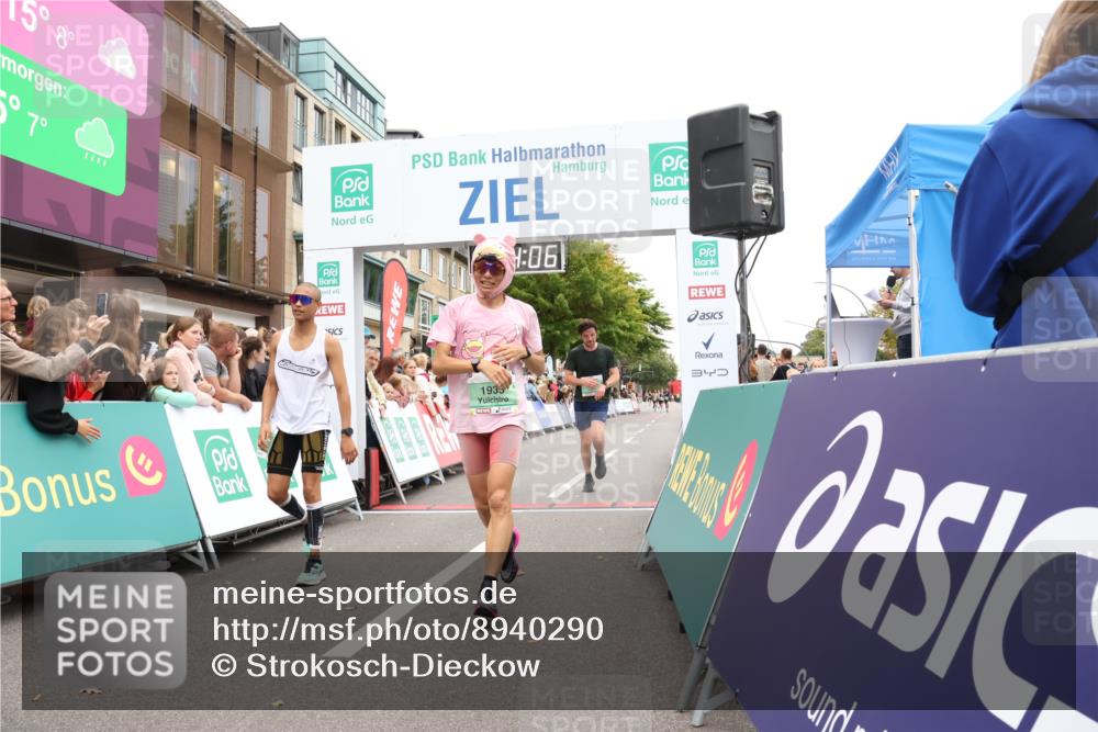 21.09.2025 - PSD Bank Halbmarathon Strokosch-Dieckow http://msf.ph/oto/8940290 21.09.2025 11:33:29 Ziel 1001, 1438, 1533, 1933, 2001, 2126, 4000, 4064 meine-sportfotos.de