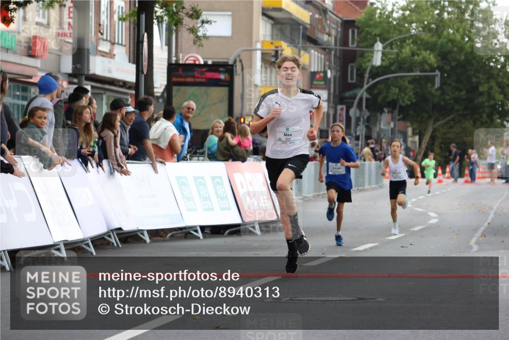 21.09.2025 - PSD Bank Halbmarathon Strokosch-Dieckow http://msf.ph/oto/8940313 21.09.2025 10:25:13 Ziel 310, 359, 378 meine-sportfotos.de