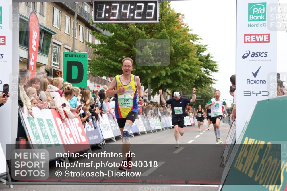 21.09.2025 - PSD Bank Halbmarathon Strokosch-Dieckow http://msf.ph/oto/8940318 21.09.2025 11:33:46 Ziel 1577, 1915, 1936, 1990, 2068 meine-sportfotos.de