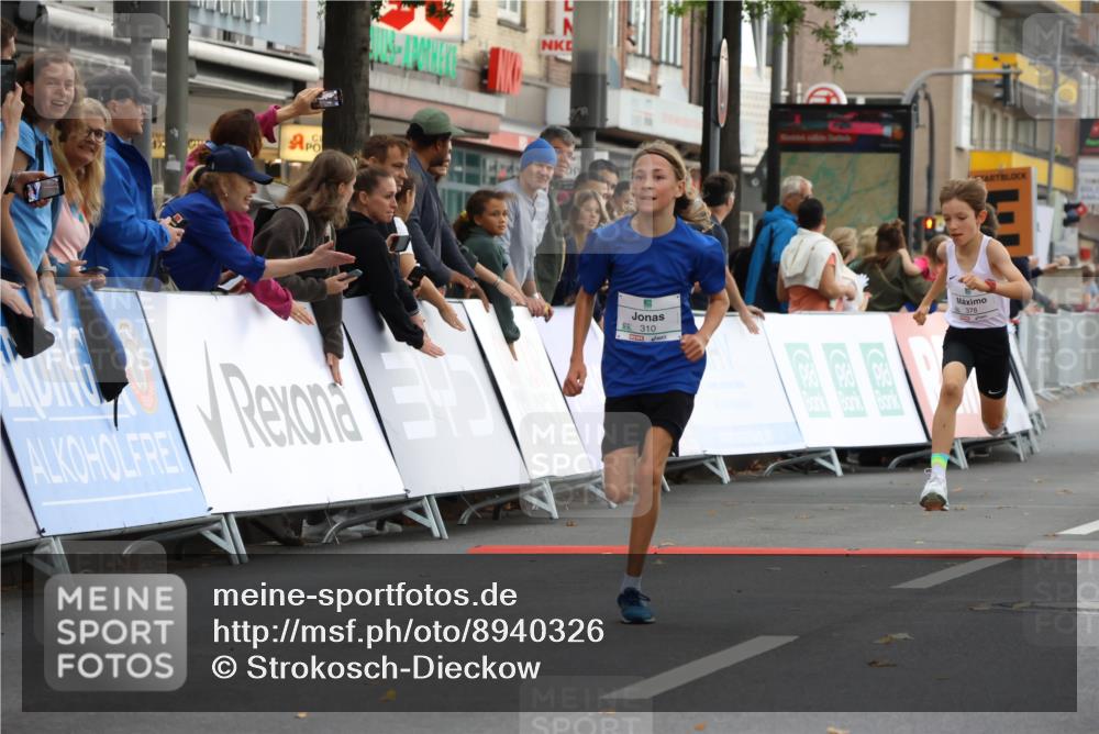 21.09.2025 - PSD Bank Halbmarathon Strokosch-Dieckow http://msf.ph/oto/8940326 21.09.2025 10:25:17 Ziel 310, 359, 378 meine-sportfotos.de